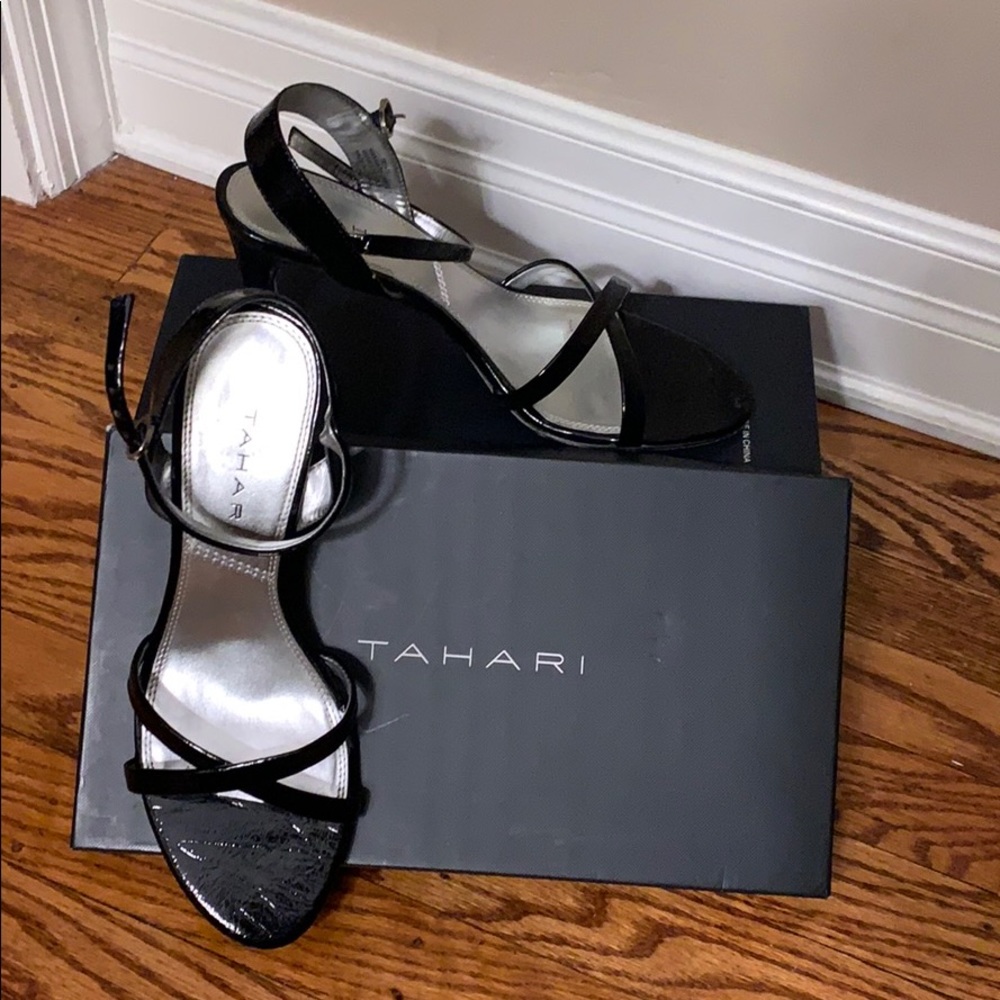 Tahari Heels